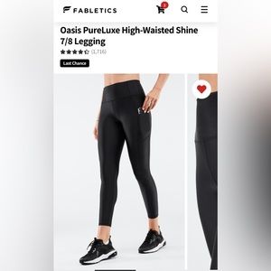 Fabletics Oasis High Waisted Pocket 7/8 Leggings. Size 1X, Color: Black Shine